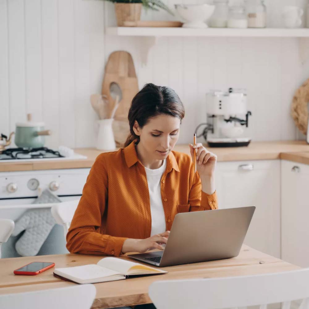 freelancer working | ماجرا | Majara